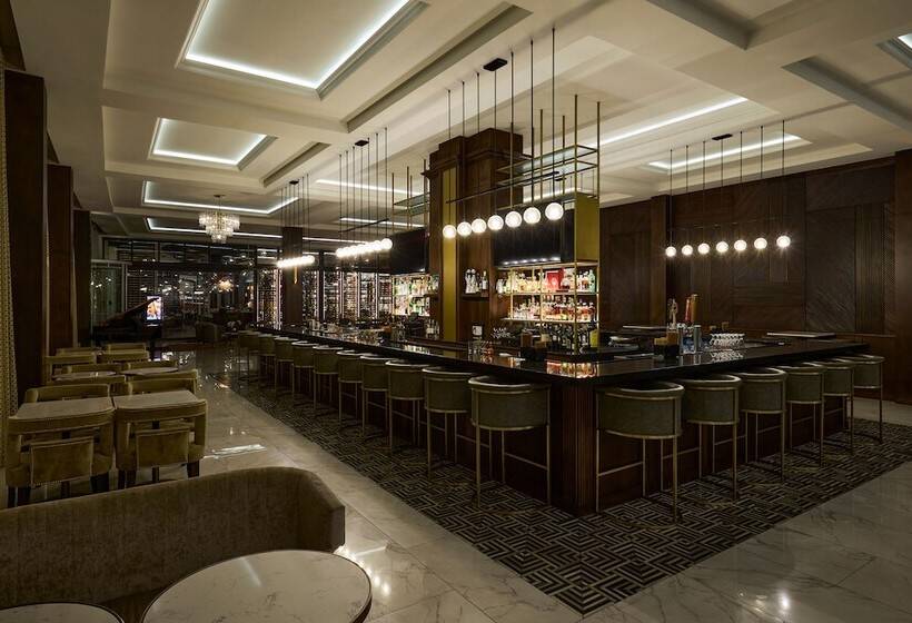 فندق The Chateau Grande