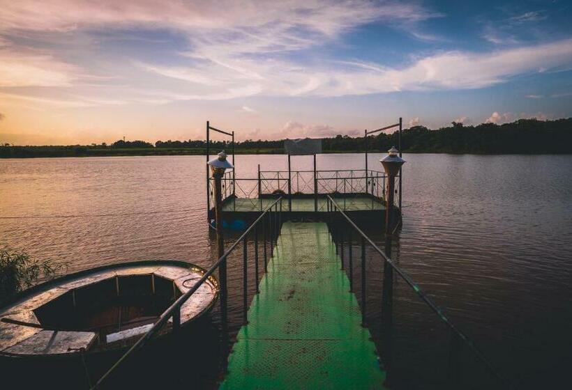 פנסיון Dandeli Luxury Resorts