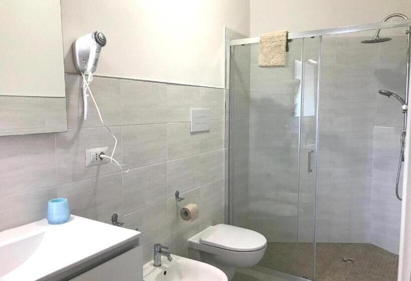 Angolo Mare Apartments & Rooms