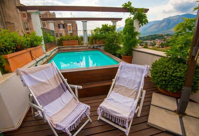 مبيت وإفطار Torre Caetana