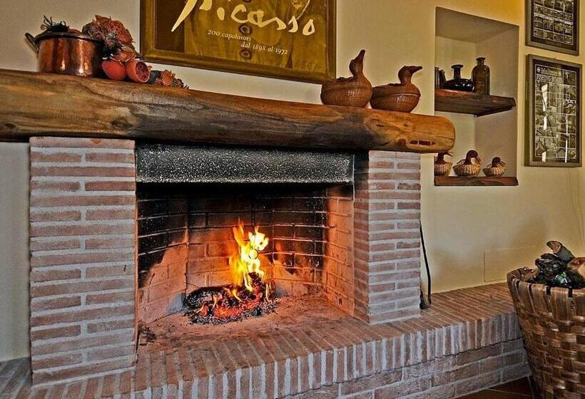 هتل Agriturismo Il Bottaccino