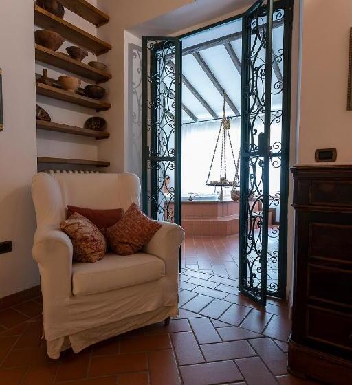 هتل Agriturismo Il Bottaccino