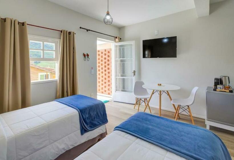 ホテル Filimahalo