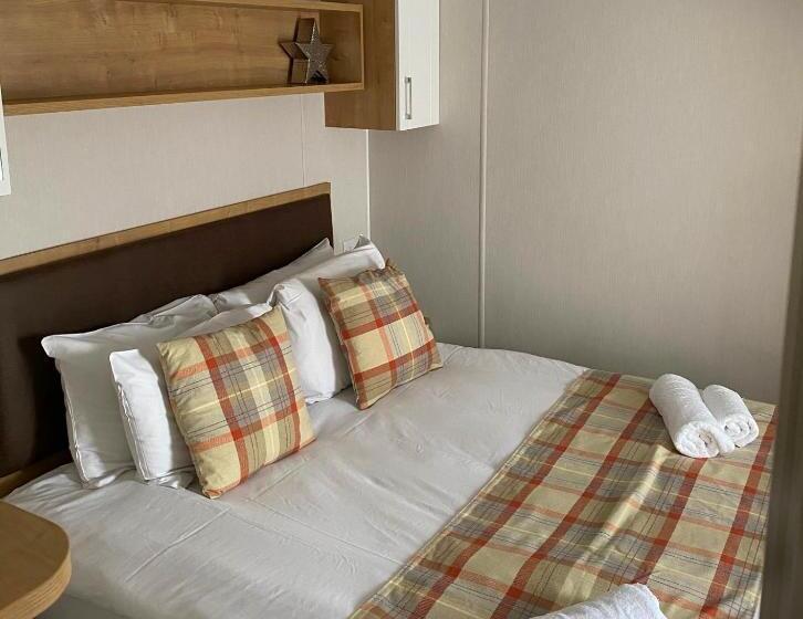 فندق Gulliver S Valley, M1, Jct 31