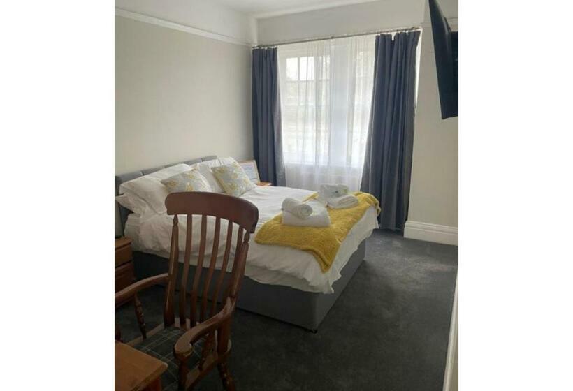 ホテル The Red Lion