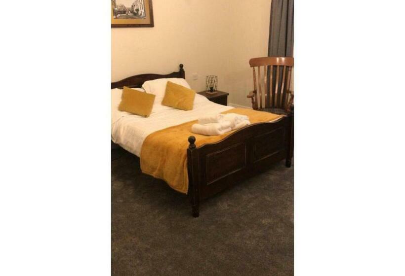 ホテル The Red Lion