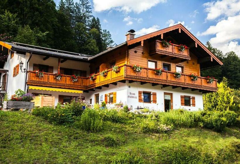 ペンション Gästehaus Göllblick
