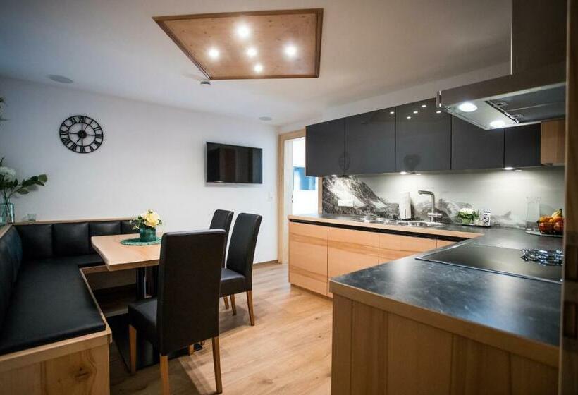 פנסיון Gästehaus Göllblick