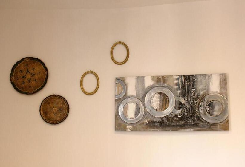 Пансион Maestrale Charme Rooms