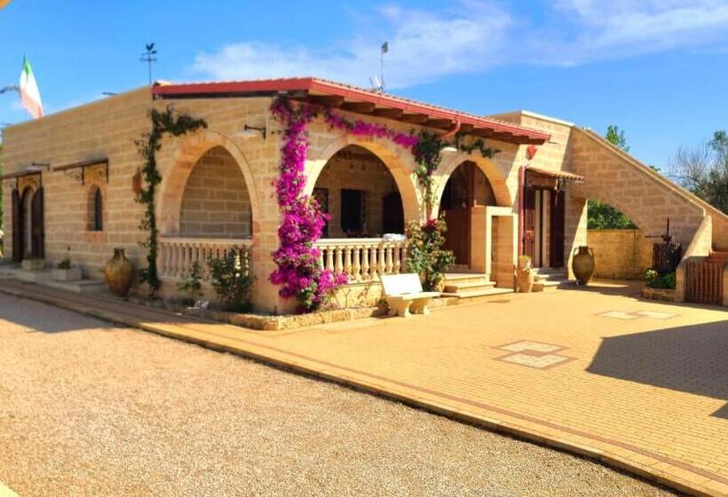 بنسيون Villa Anna Salento