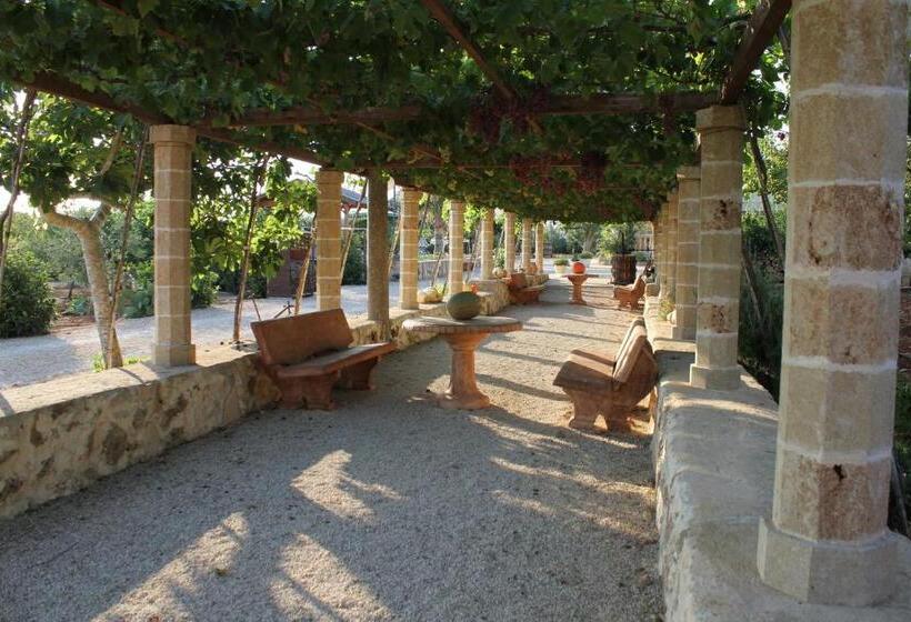 بنسيون Villa Anna Salento