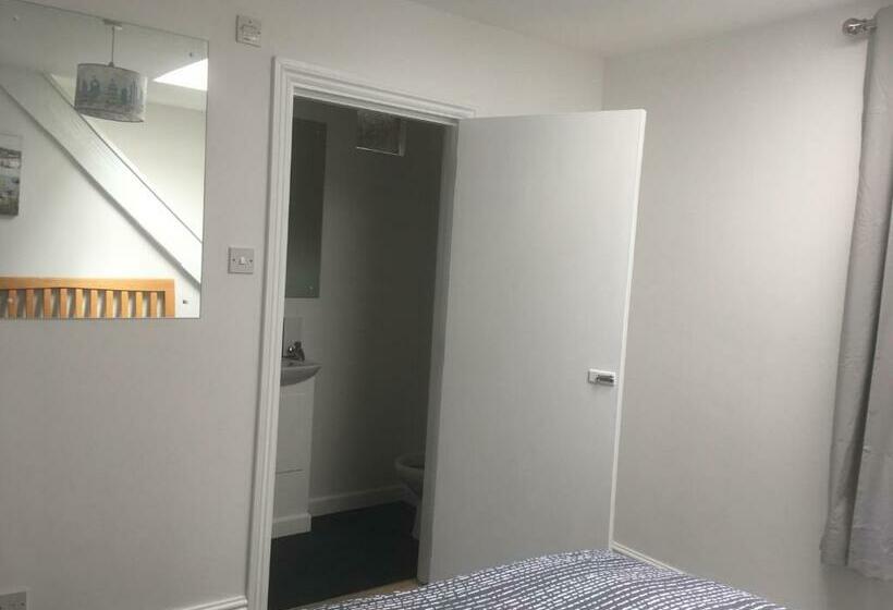 فندق صغير Palace Surf Lodge