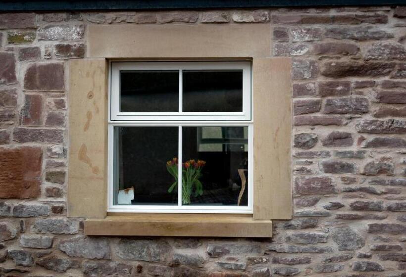 住宿加早餐  Altquhur Byre