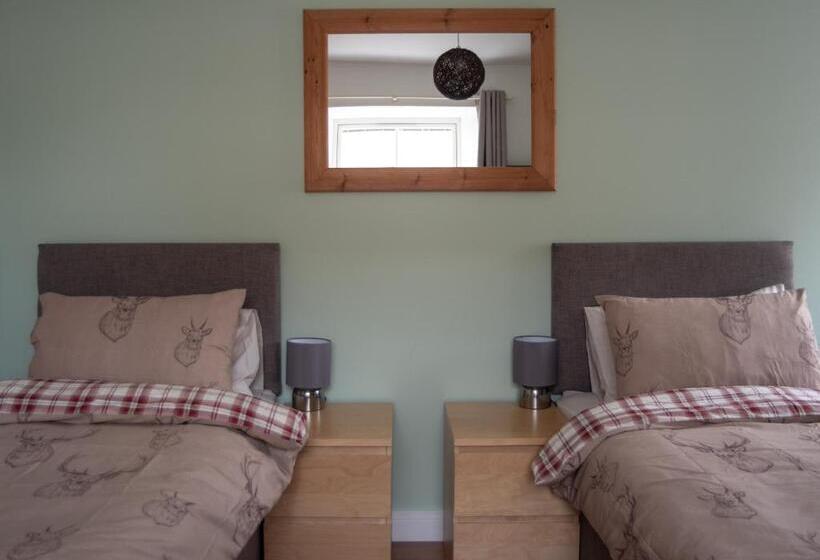 住宿加早餐  Altquhur Byre