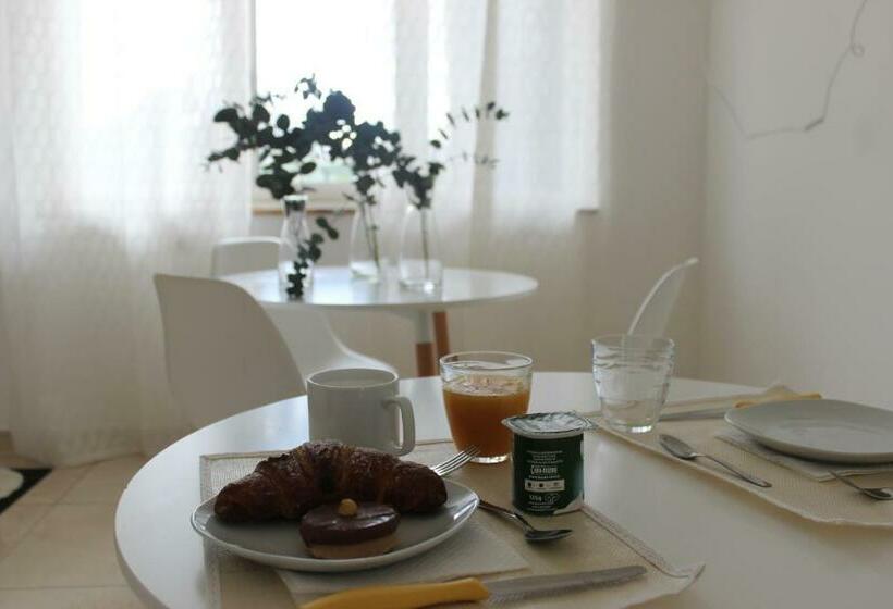 住宿加早餐  La Rinella