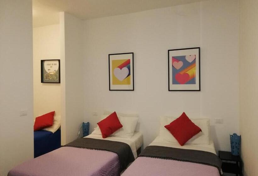 تختخواب و صبحانه Stop Over Blq