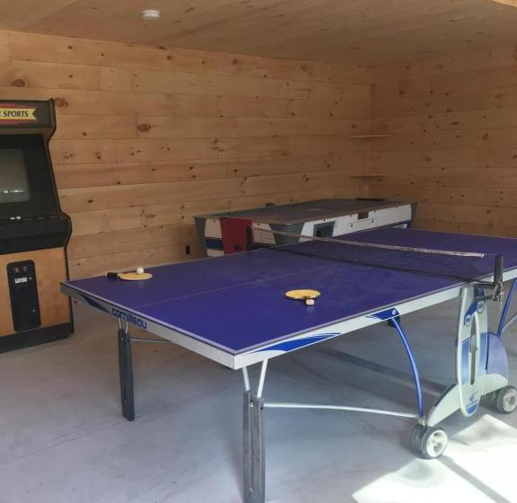 호텔 Elmwood Motor Court