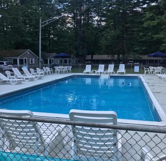 호텔 Elmwood Motor Court