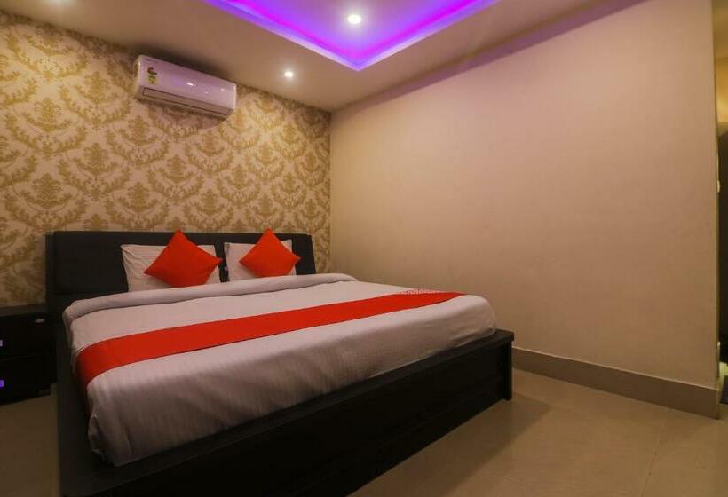 בית מלון כפרי Oyo 27619  Blue Bird Annexe