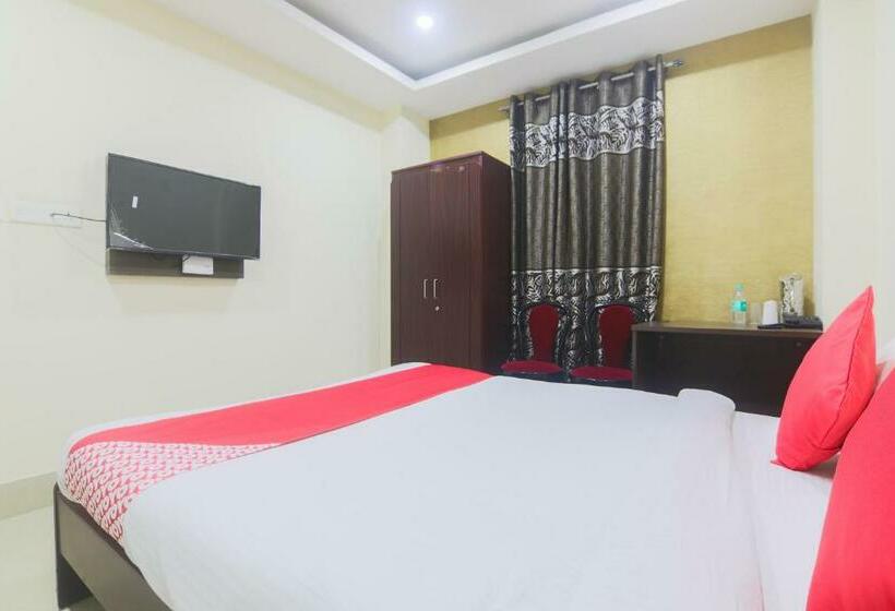 בית מלון כפרי Oyo 27619  Blue Bird Annexe