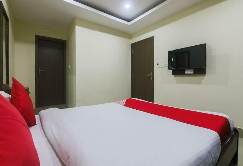 בית מלון כפרי Oyo 27619  Blue Bird Annexe