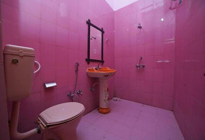 فندق Oyo 30612 Merry Garden