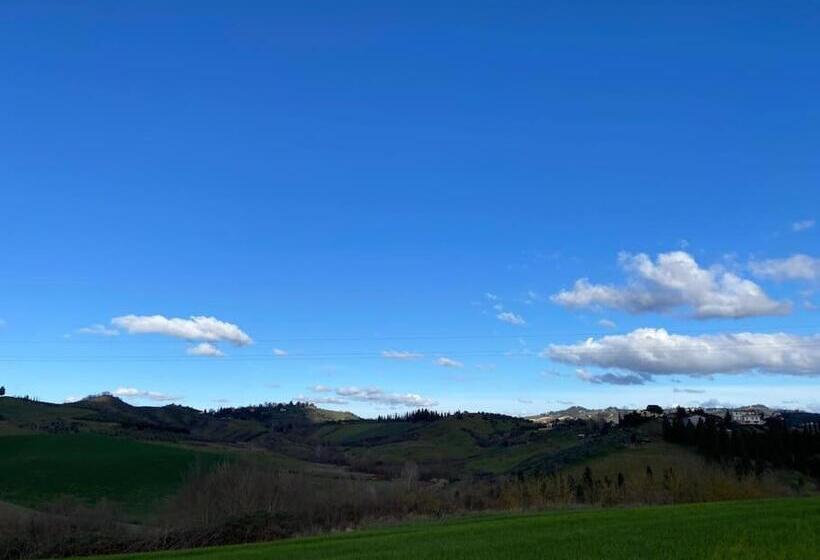 فندق Poggio Ai Legni