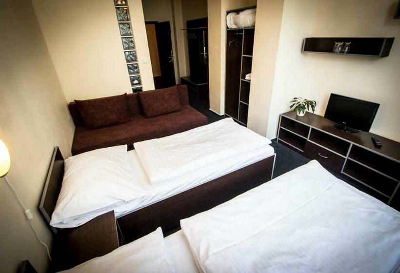 Отель Sázavský Ostrov