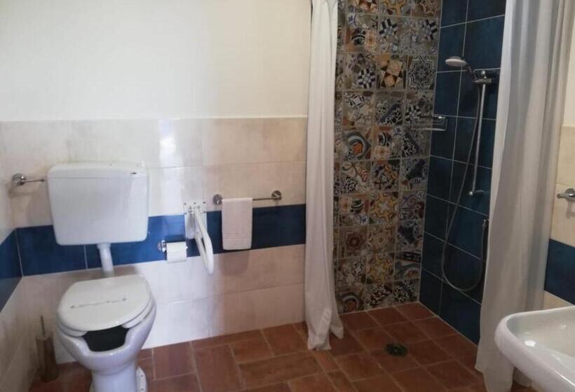 Ludomar Country Residence   Rooms & Apartments