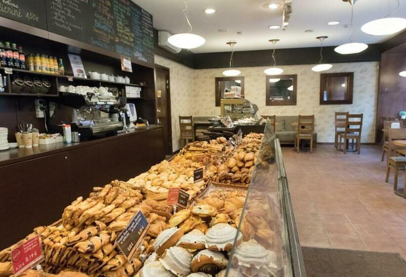 ペンション Hostel Liberty