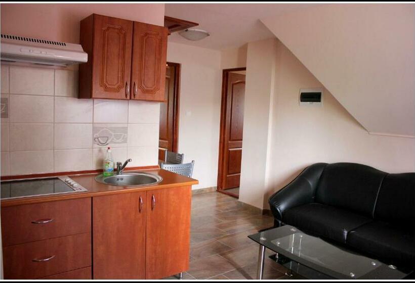 膳宿费 Számadó Vendégház