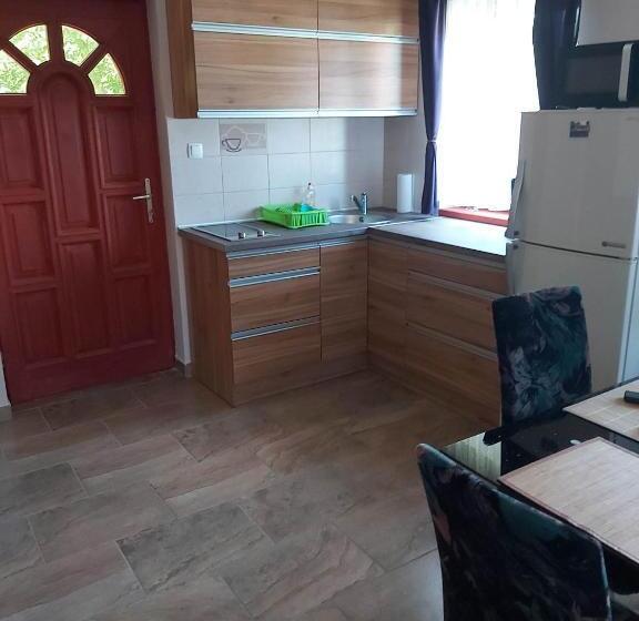 膳宿费 Számadó Vendégház