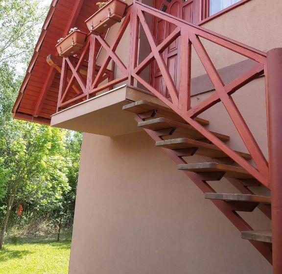 膳宿费 Számadó Vendégház