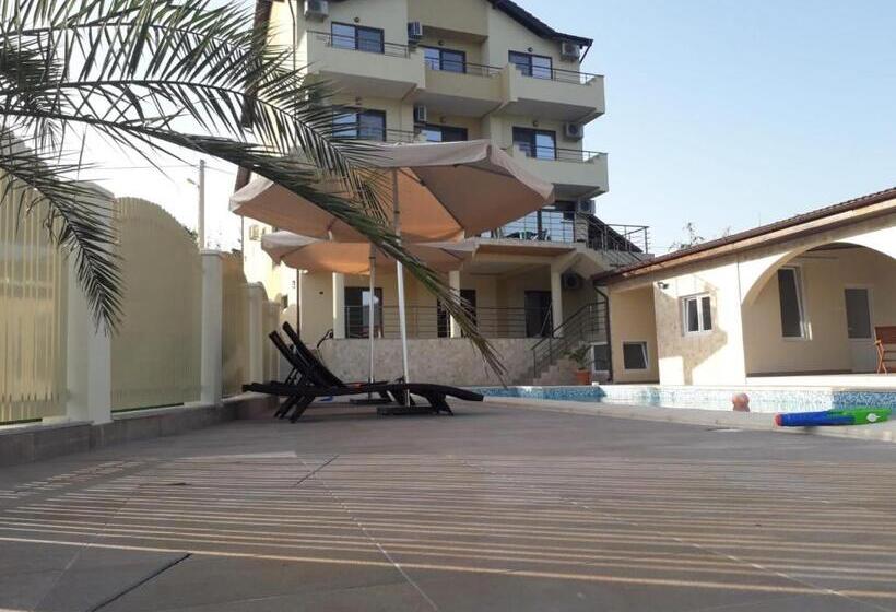 Pensiunea Alex & Restaurant