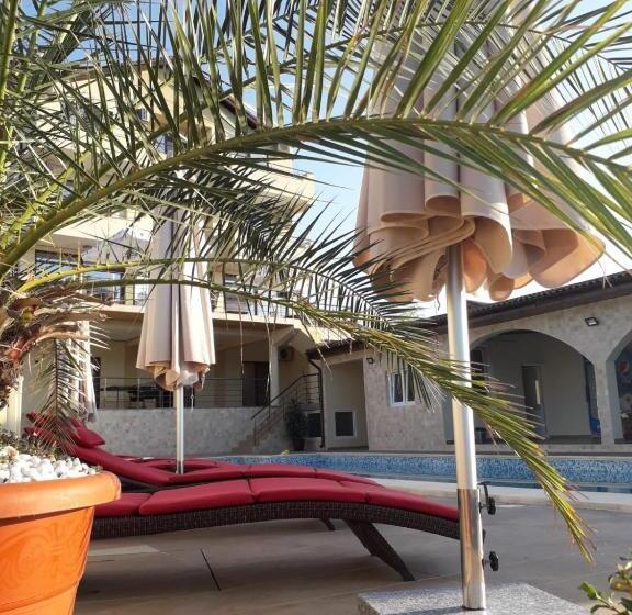 Pensiunea Alex & Restaurant