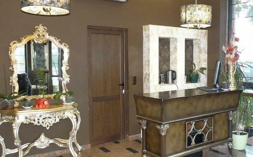 Private Apartment In Chateau Del Marina