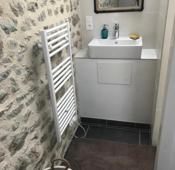 مبيت وإفطار 27