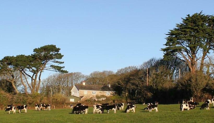 Bed and Breakfast Coombe Farmhouse