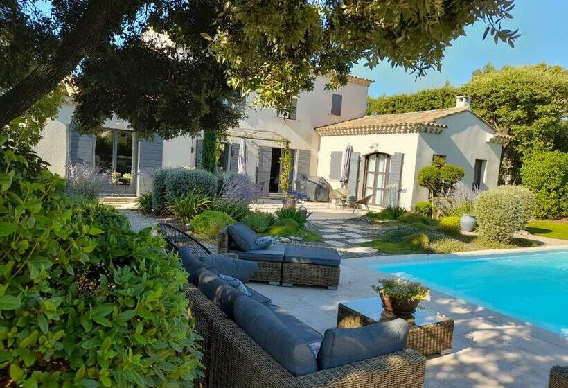 ベッドアンドブレックファースト La Mathilde