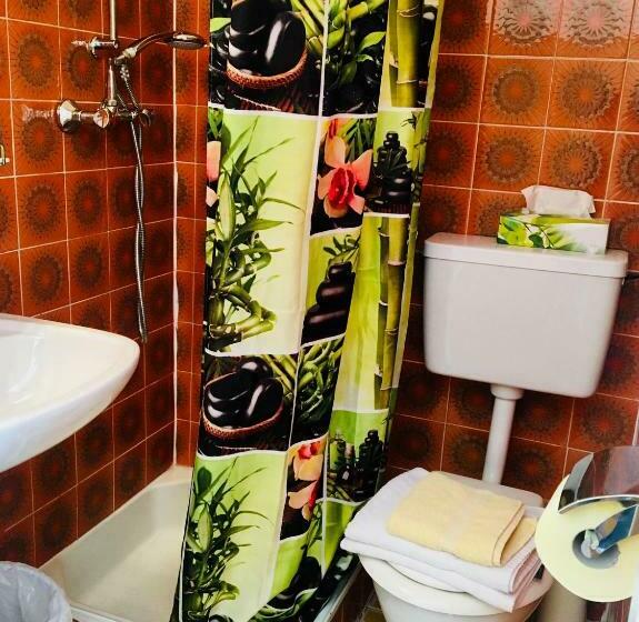 צימר Pension Am Campus Velden