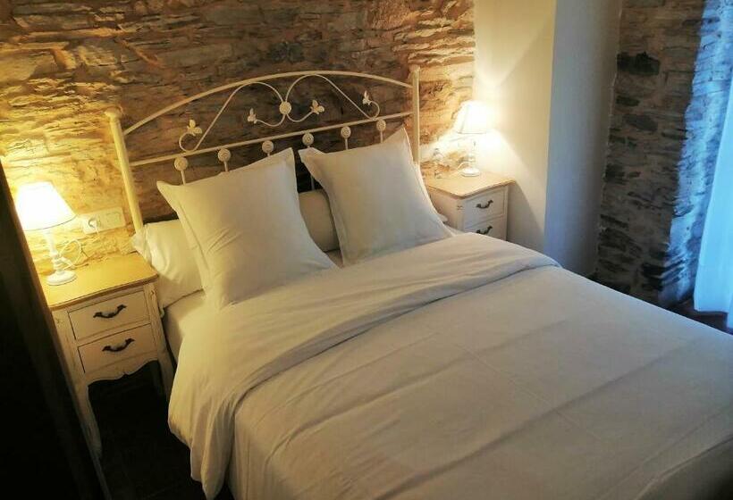 בית מלון כפרי Las Rocas