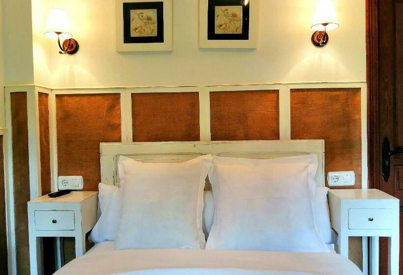 בית מלון כפרי Las Rocas