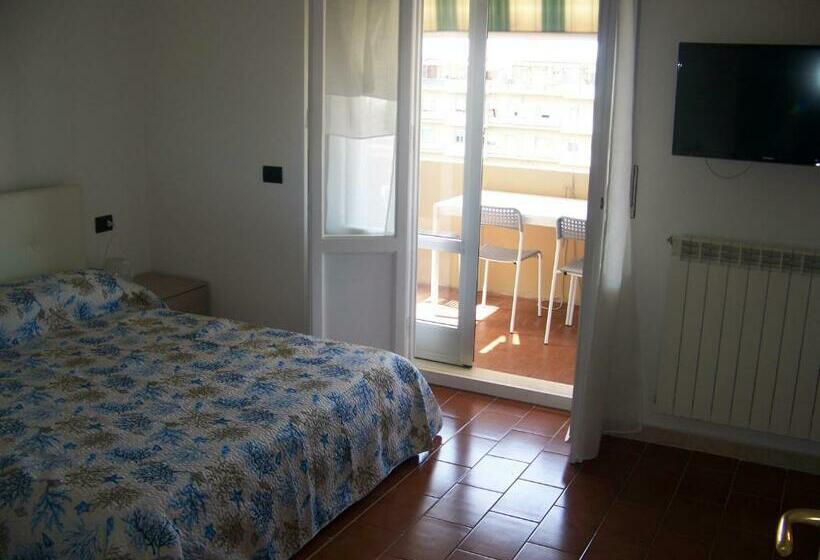 פנסיון Affittacamere Stella Marina