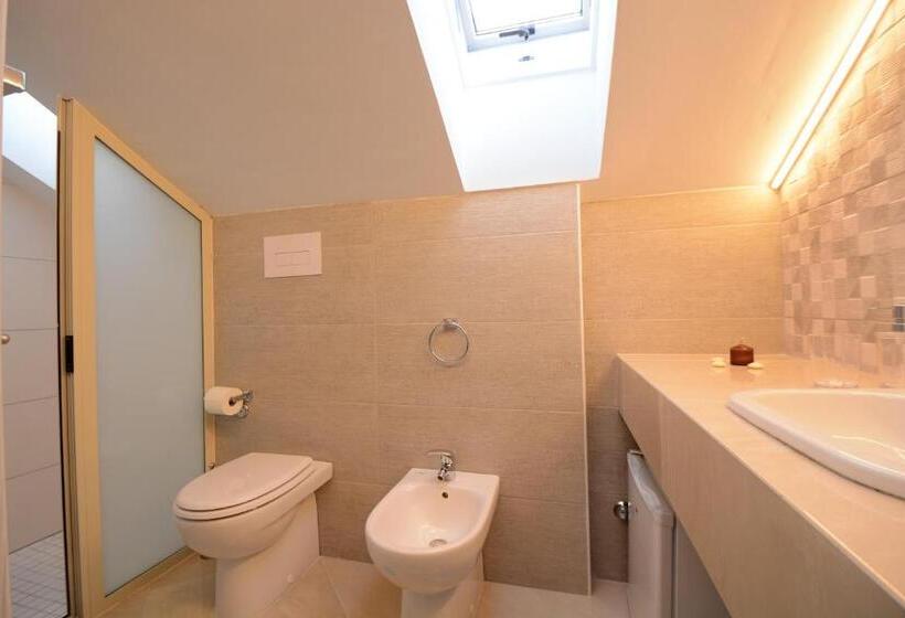 פנסיון Askia Rooms & Breakfast