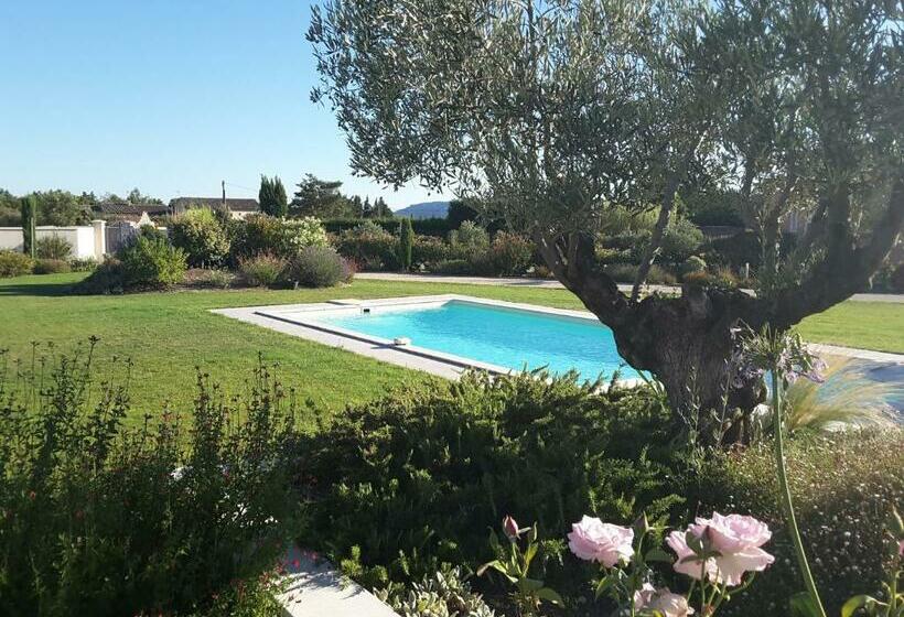 بنسيون Aubade En Luberon