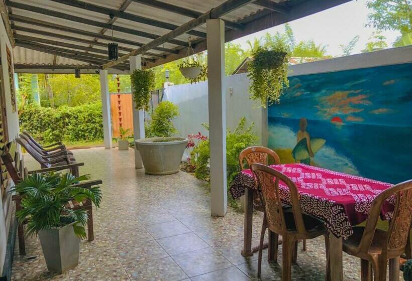 膳宿费 Hang Over Residence