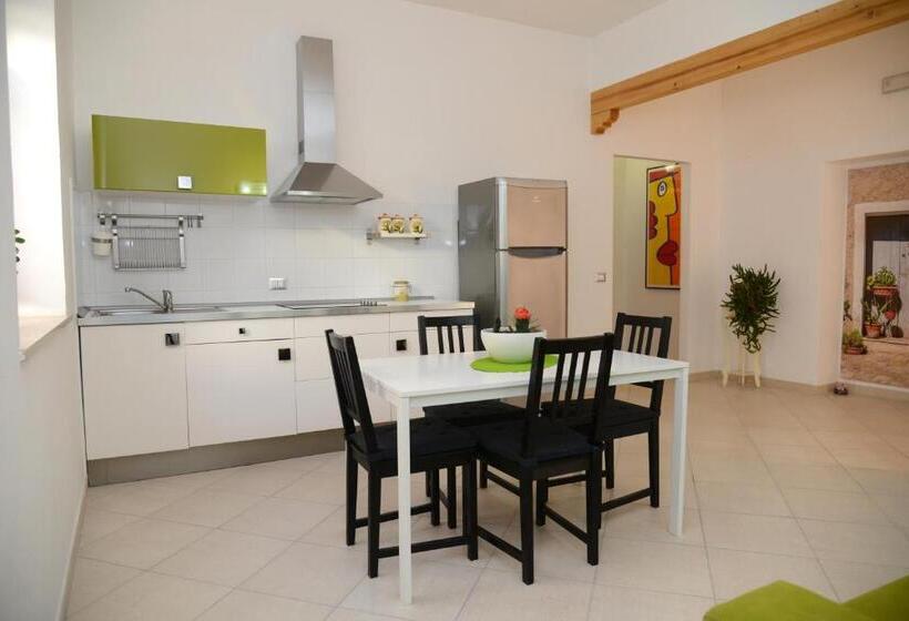 Пансион Jonico Guest House