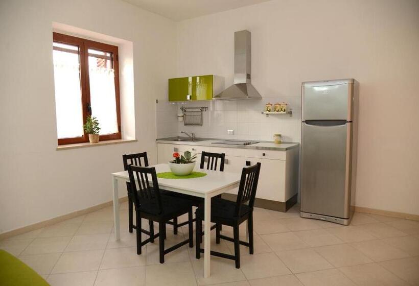 Пансион Jonico Guest House