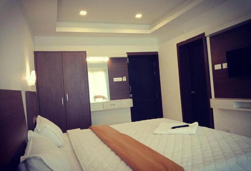 پانسیون Swiss Cottage