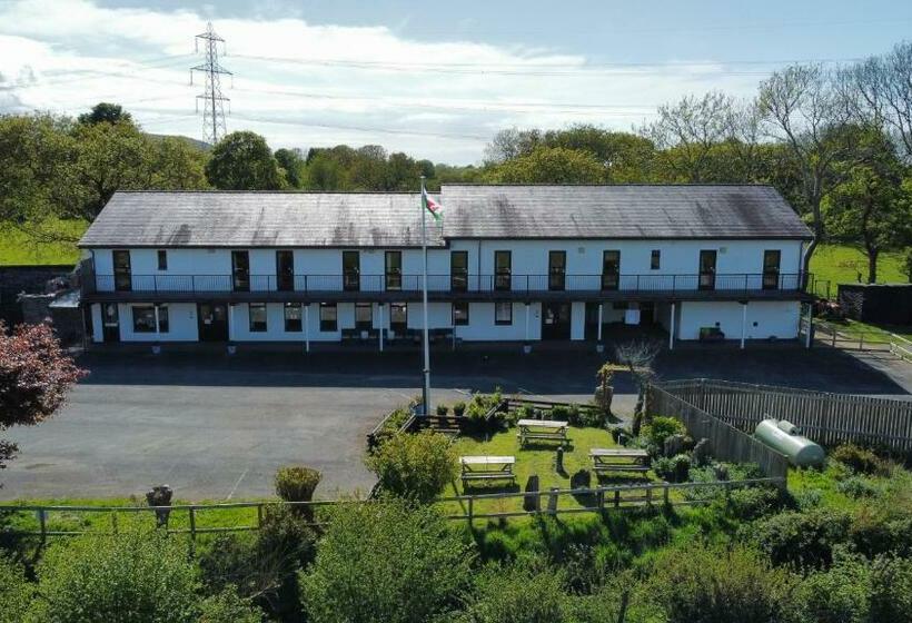 הוסטל Basecamp Wales